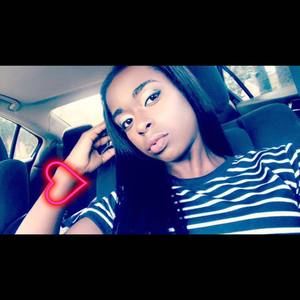 Meet your Posher, Nina